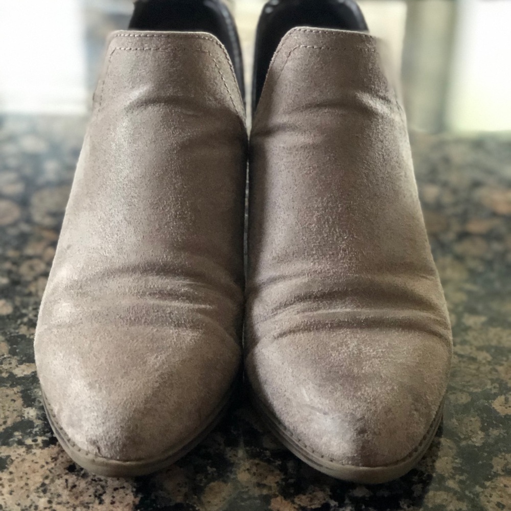 FERGALICIOUS taupe bootie